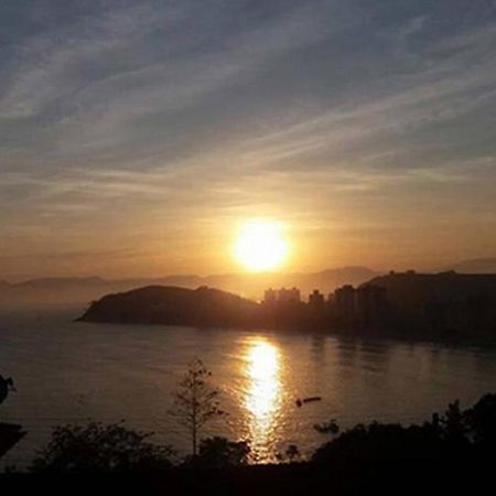 Готель Honey Moon - Vista Do Mar Na Cama. Карагуататуба Екстер'єр фото